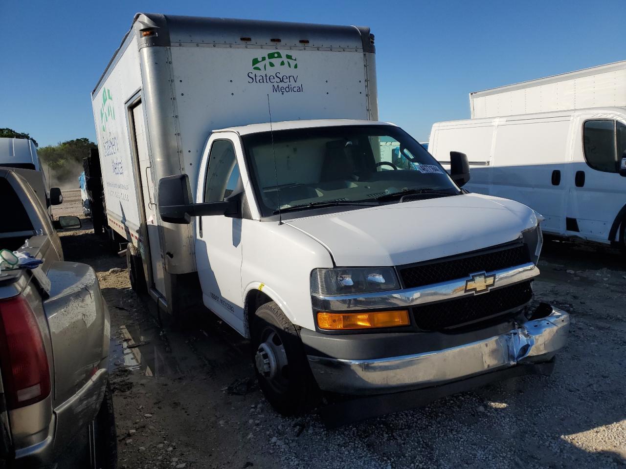 Photo 3 VIN: 1HA3GTCG8JN006227 - CHEVROLET EXPRESS 