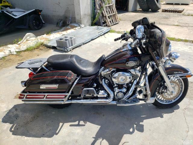 Photo 8 VIN: 1HD1FC416BB600423 - HARLEY-DAVIDSON FLHTCU 