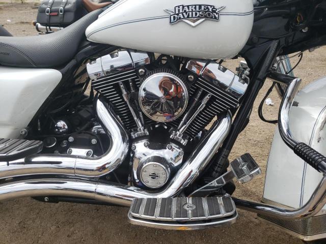 Photo 6 VIN: 1HD1FRM18CB625828 - HARLEY-DAVIDSON FLHRC ROAD 