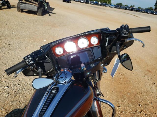 Photo 4 VIN: 1HD1KBC12KB615380 - HARLEY-DAVIDSON FLHX 