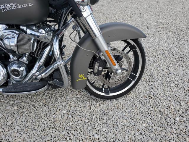 Photo 8 VIN: 1HD1KBC13JB622742 - HARLEY-DAVIDSON FLHX STREE 