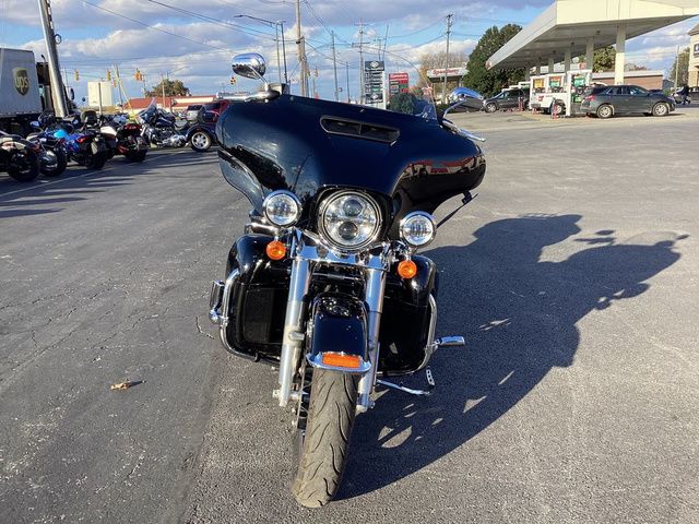 Photo 2 VIN: 1HD1KKD17JB669030 - HARLEY-DAVIDSON FLHTKL 