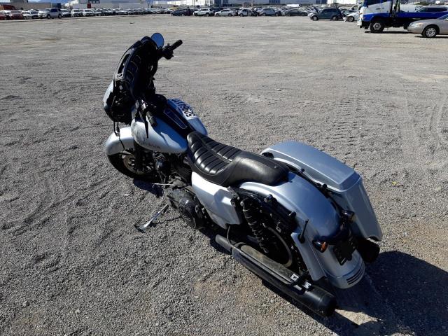 Photo 2 VIN: 1HD1KRP10KB679856 - HARLEY-DAVIDSON FLHXS 