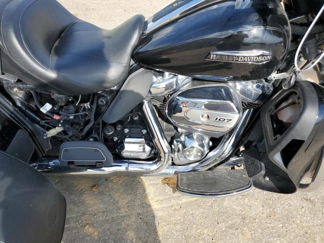 Photo 6 VIN: 1HD1MAD13JB853675 - HARLEY-DAVIDSON FLHTCUTG T 