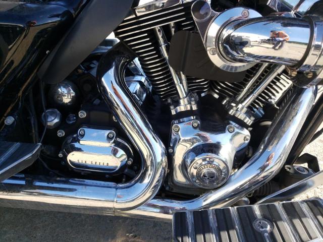 Photo 6 VIN: 1HD1MBM11AB850716 - HARLEY-DAVIDSON FLHXXX 