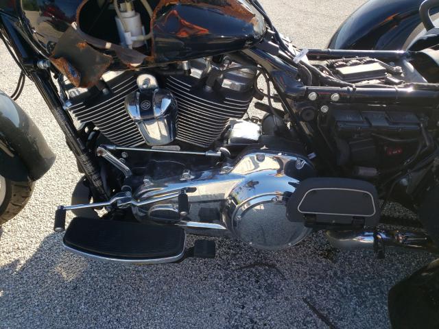 Photo 8 VIN: 1HD1MCC13HB852730 - HARLEY-DAVIDSON FLRT FREE 