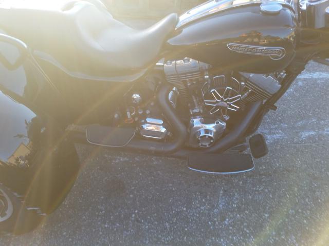 Photo 6 VIN: 1HD1MCM1XGB861597 - HARLEY-DAVIDSON FLRT FREE 