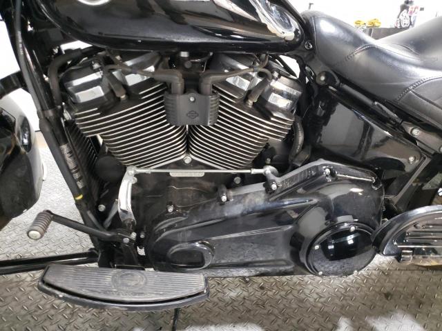 Photo 5 VIN: 1HD1YAJ19KC011153 - HARLEY-DAVIDSON FLHC 