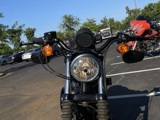 Photo 9 VIN: 1HD4LE216KC417246 - HARLEY-DAVIDSON XL883 