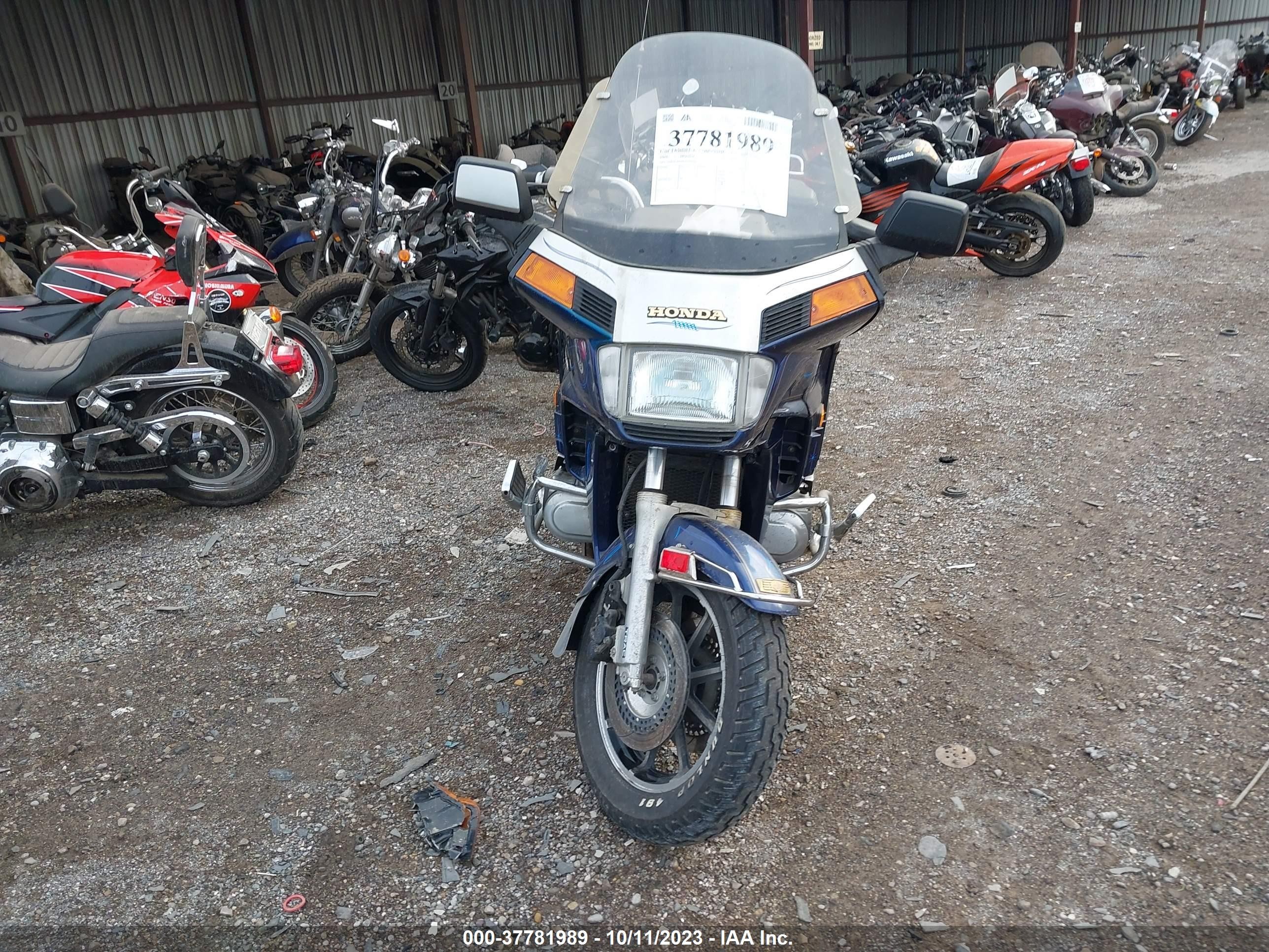 Photo 4 VIN: 1HFSC1426GA220111 - HONDA NULL 