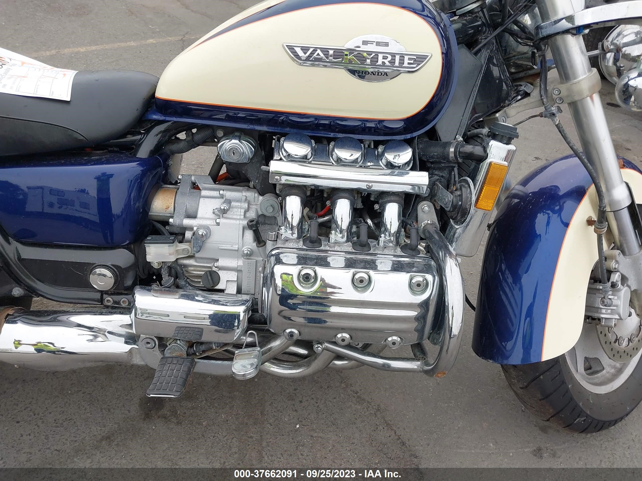 Photo 7 VIN: 1HFSC3410WA100239 - HONDA NULL 