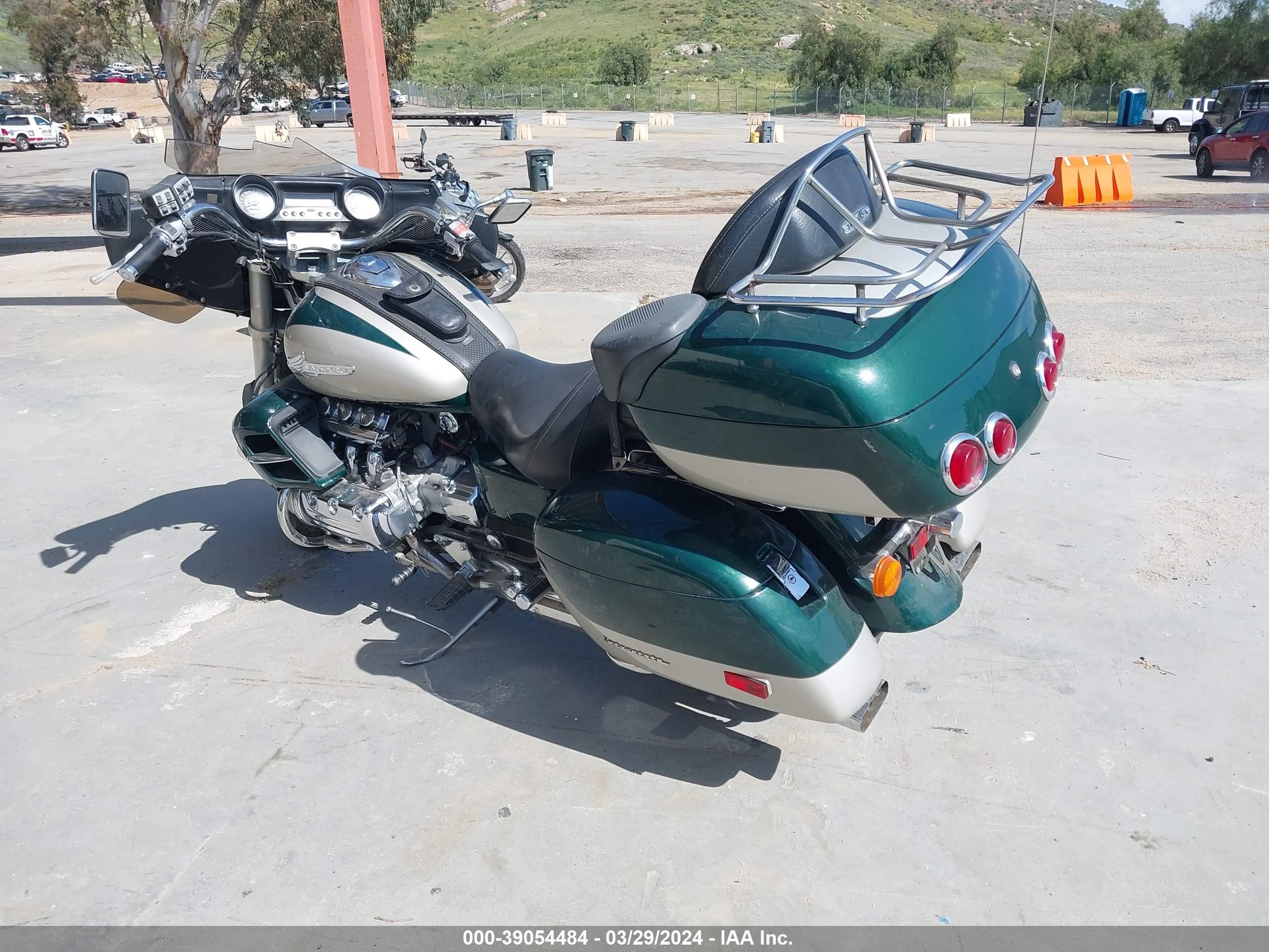 Photo 2 VIN: 1HFSC411XXA000399 - HONDA NULL 