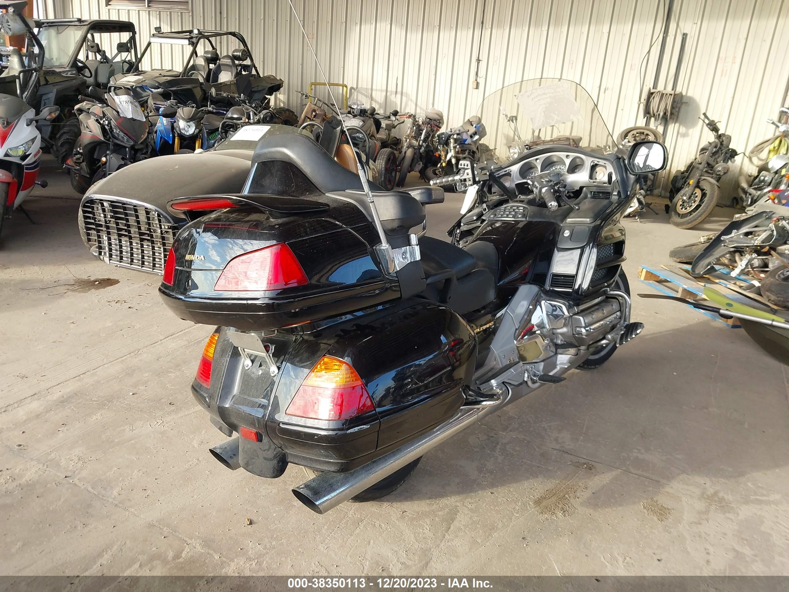 Photo 3 VIN: 1HFSC47032A109195 - HONDA ALL 