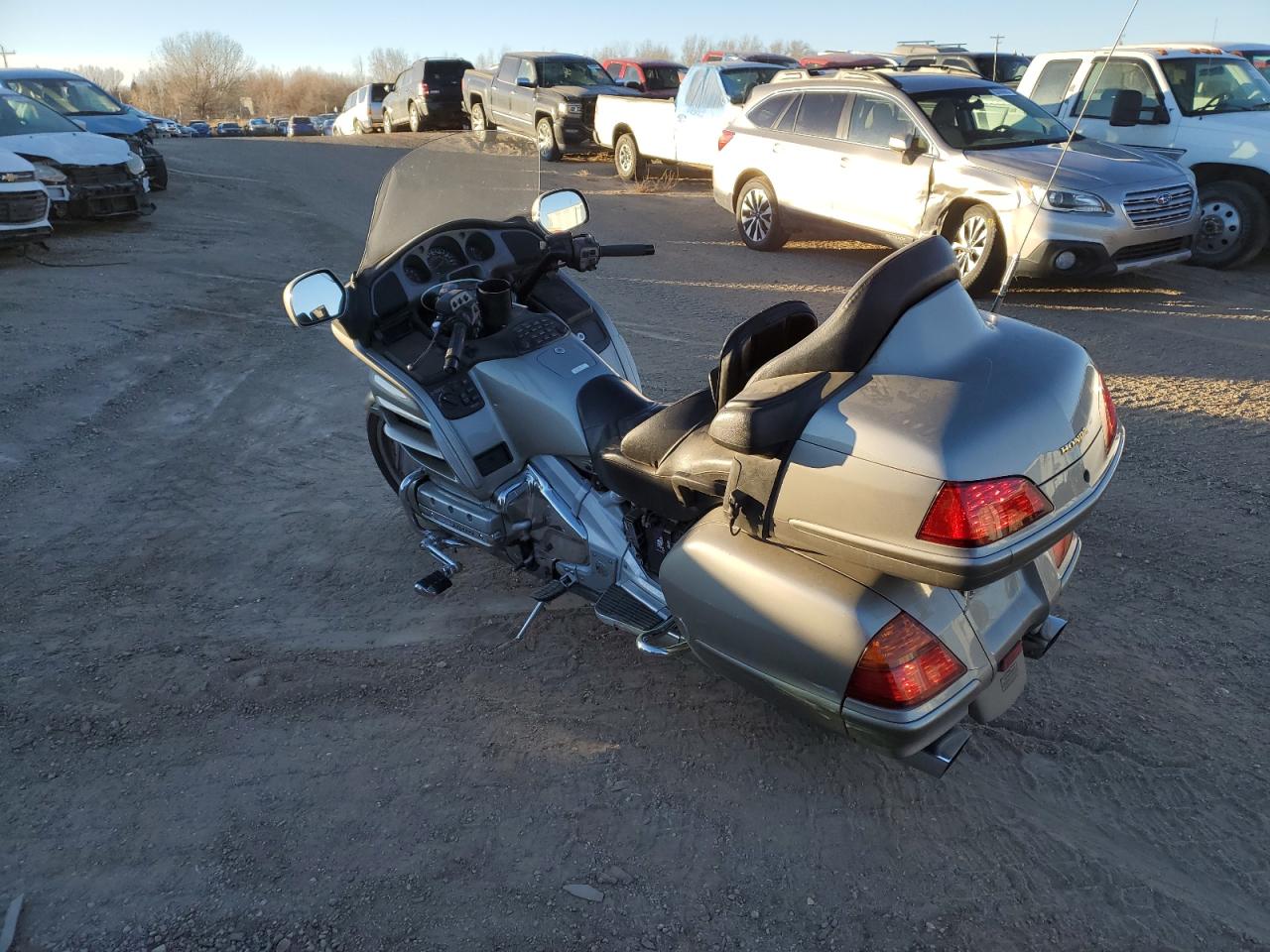 Photo 2 VIN: 1HFSC470X3A209103 - HONDA NULL 