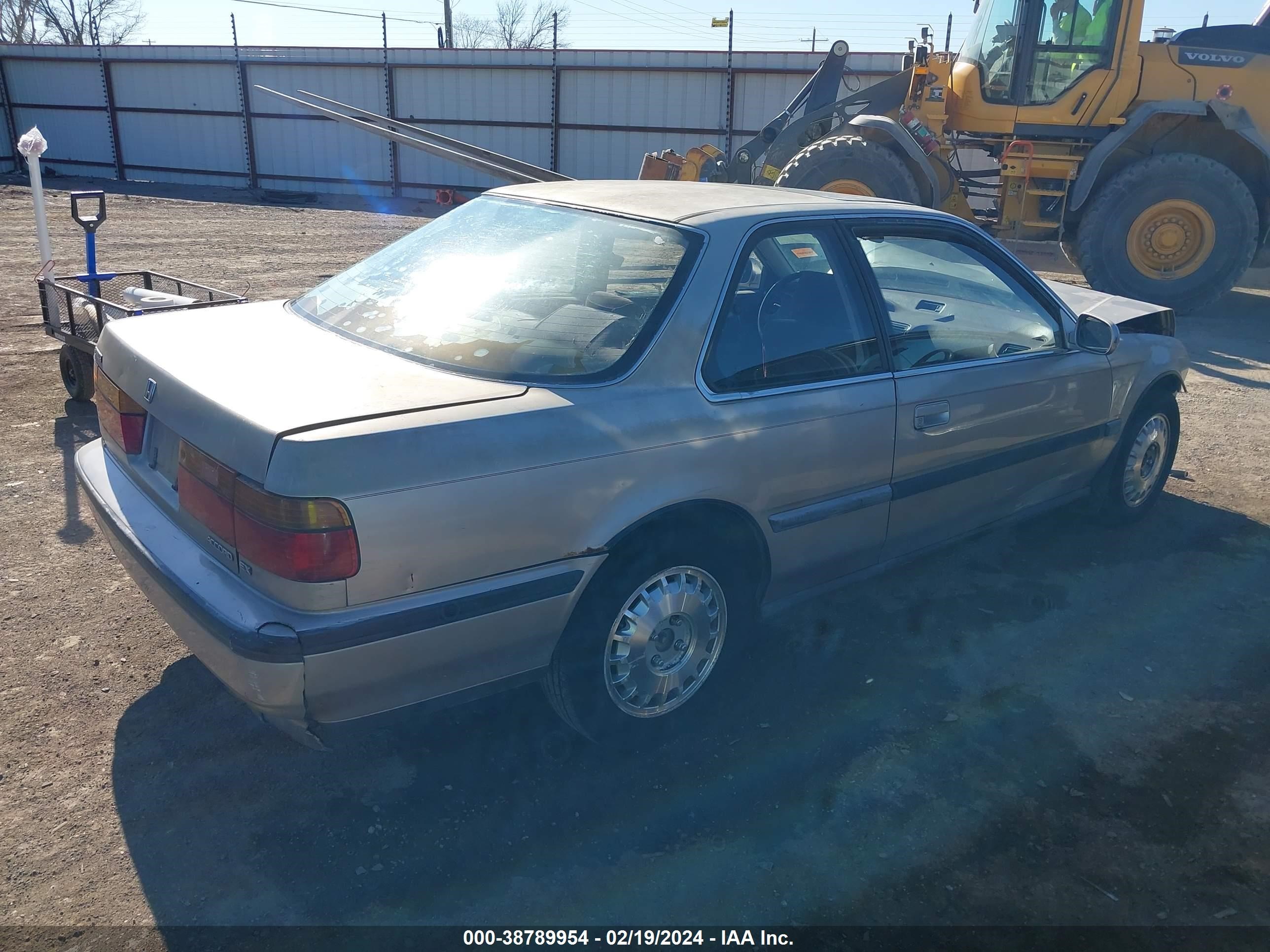 Photo 3 VIN: 1HGCB7263MA061068 - HONDA ACCORD 