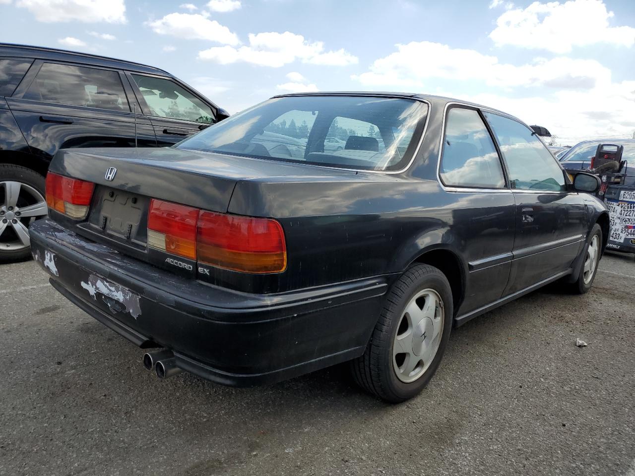 Photo 2 VIN: 1HGCB7276NA046378 - HONDA ACCORD 