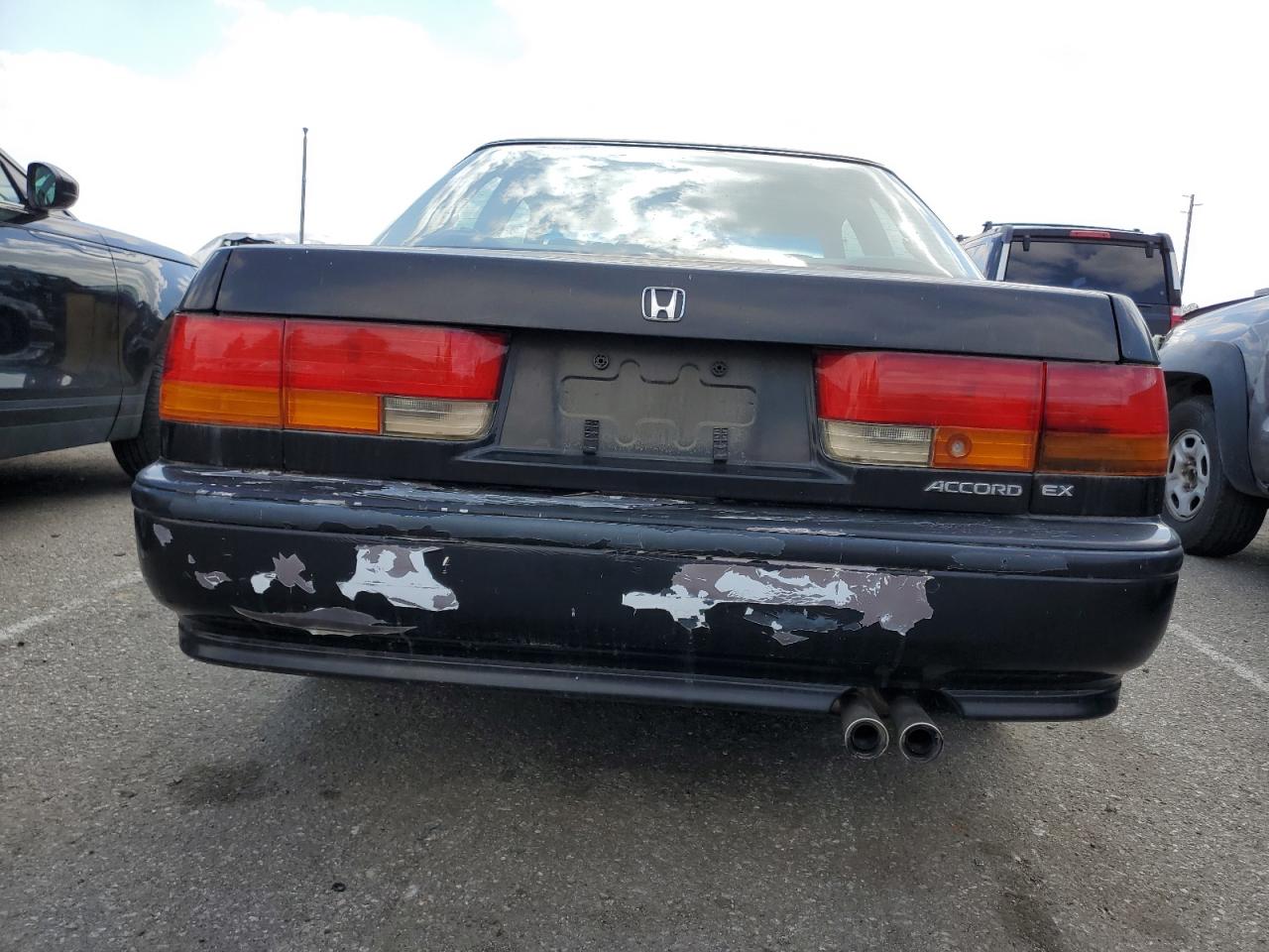 Photo 5 VIN: 1HGCB7276NA046378 - HONDA ACCORD 