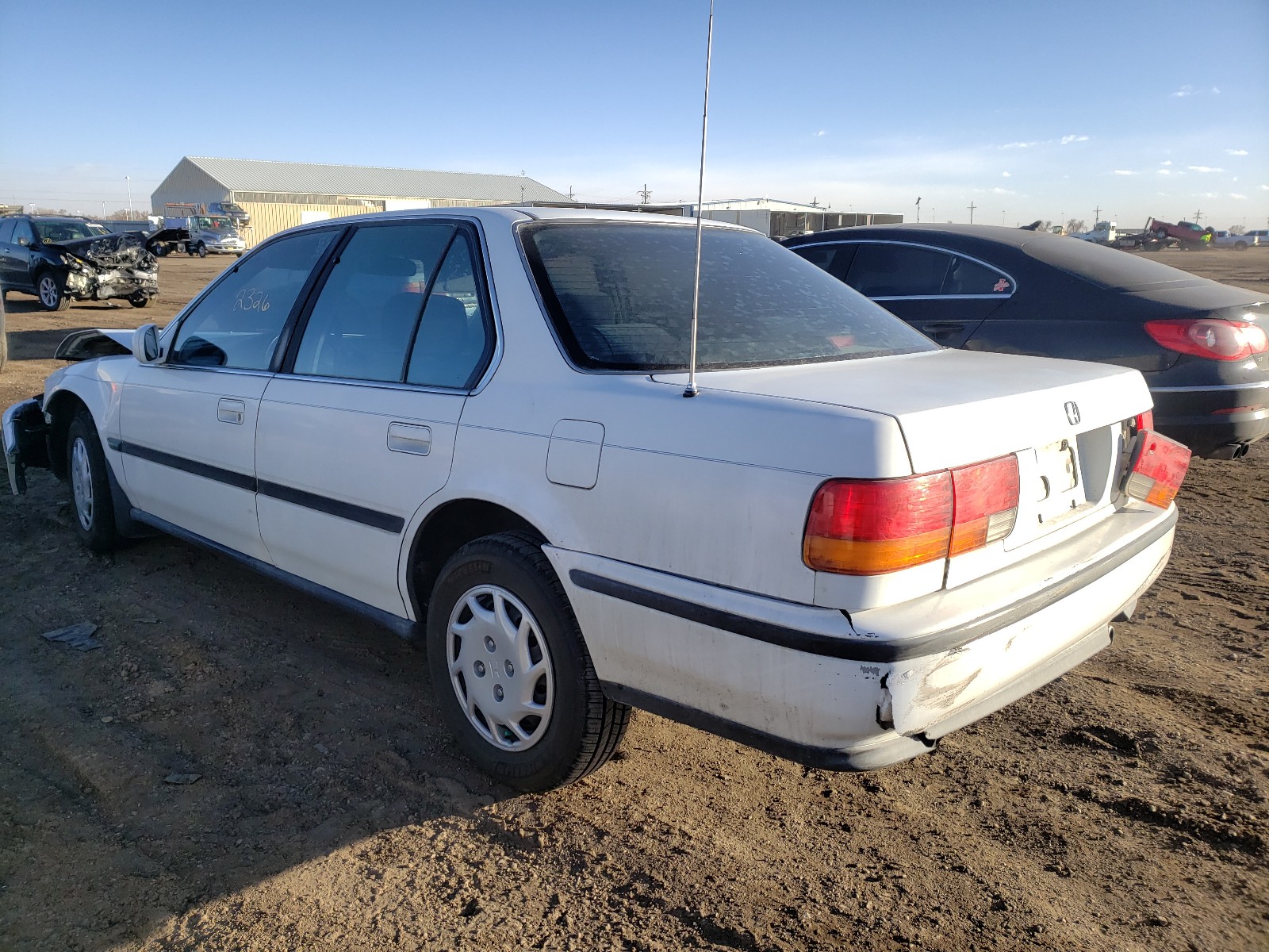 Photo 2 VIN: 1HGCB7556PA116586 - HONDA ACCORD LX 