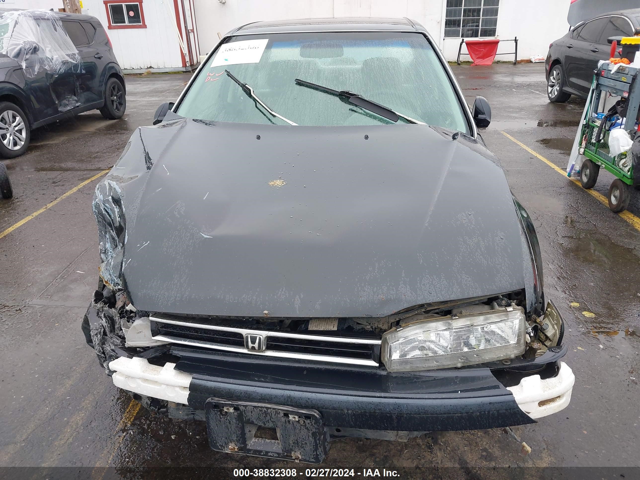 Photo 12 VIN: 1HGCB7557NA026764 - HONDA ACCORD 