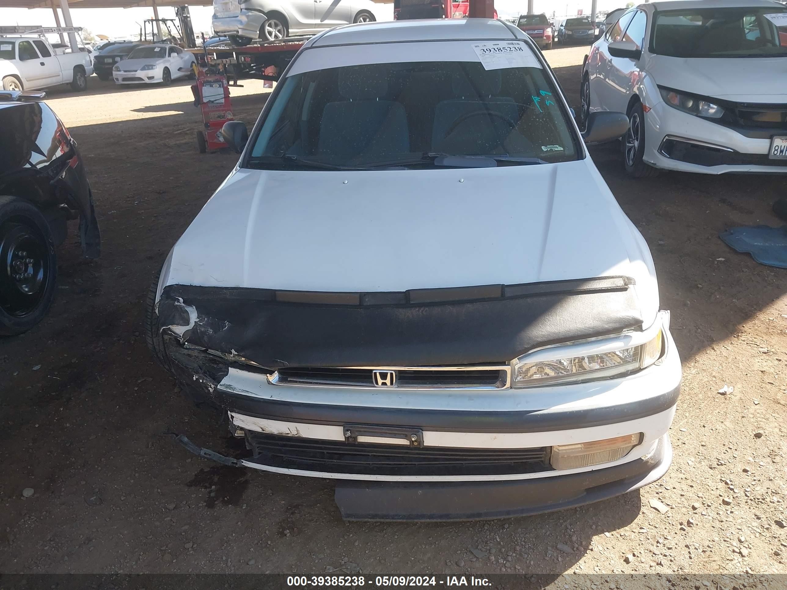 Photo 11 VIN: 1HGCB7655MA094770 - HONDA ACCORD 