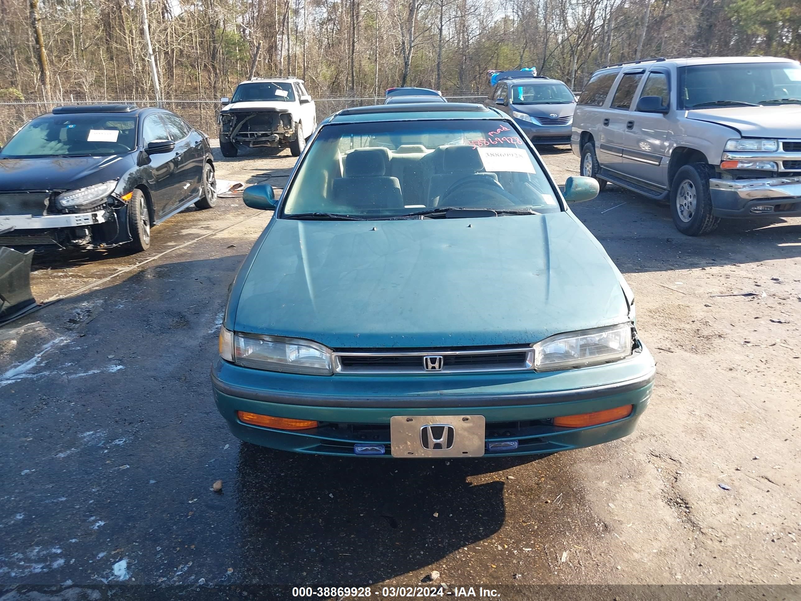 Photo 12 VIN: 1HGCB7656PA004868 - HONDA ACCORD 