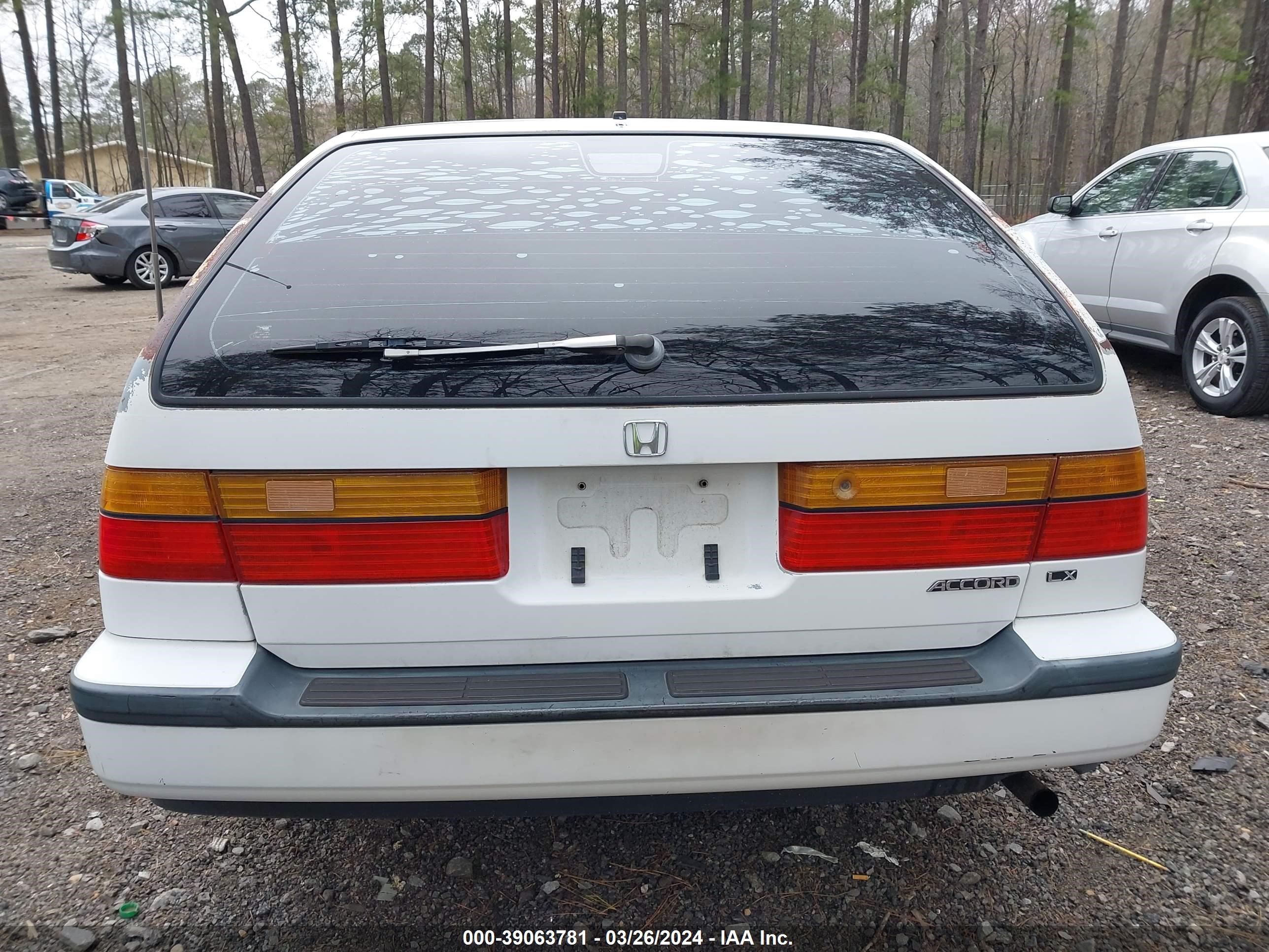 Photo 15 VIN: 1HGCB9758PA001562 - HONDA ACCORD 