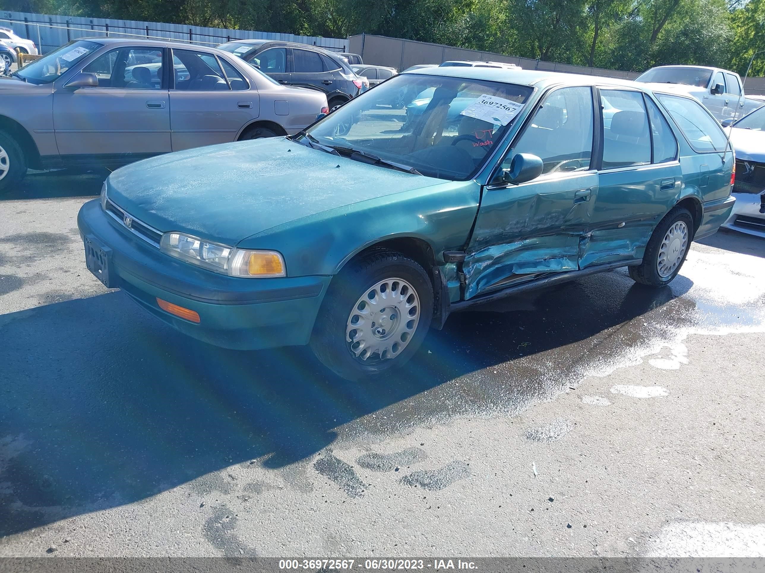 Photo 1 VIN: 1HGCB9858PA008168 - HONDA ACCORD 