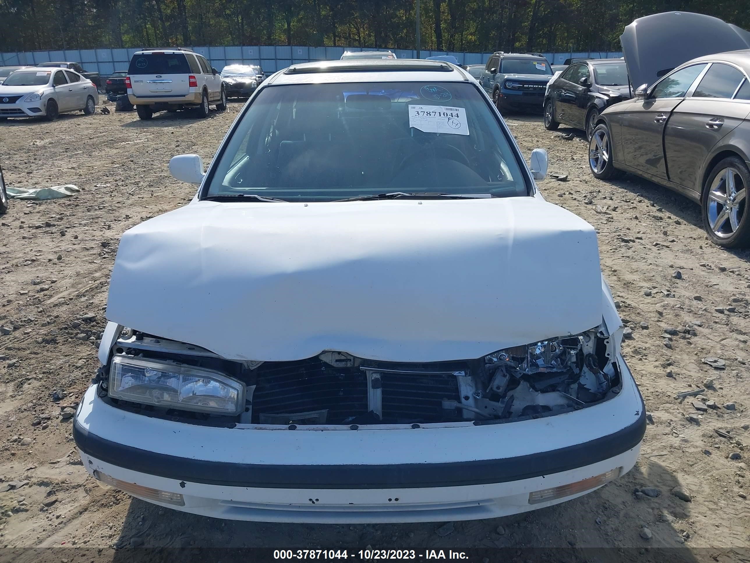 Photo 5 VIN: 1HGCB9860MA019640 - HONDA ACCORD 