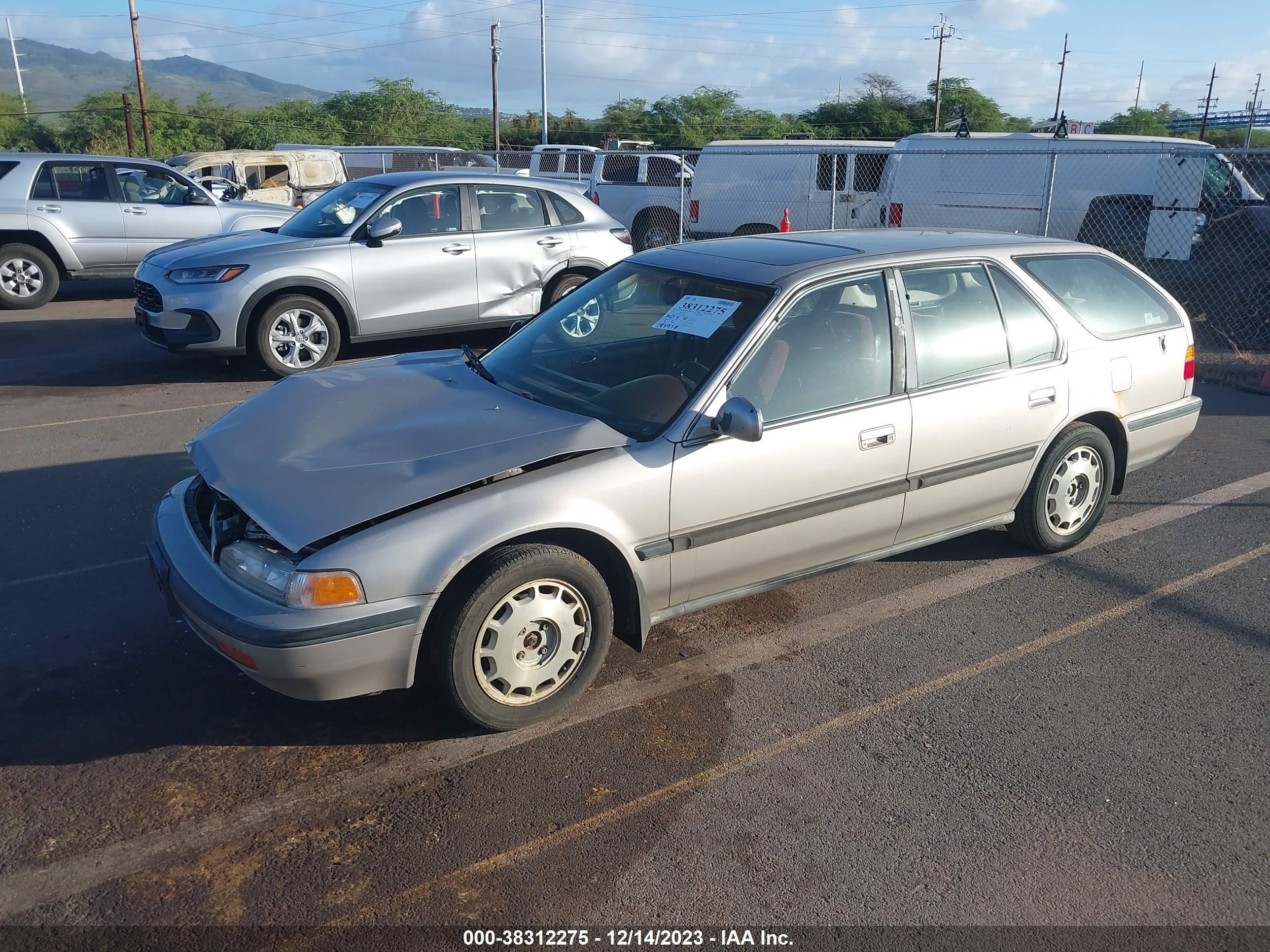 Photo 1 VIN: 1HGCB9879NA013703 - HONDA ACCORD 