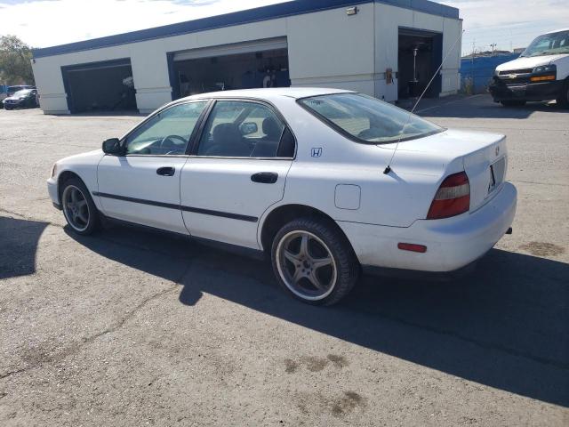 Photo 1 VIN: 1HGCD5528RA105032 - HONDA ACCORD DX 