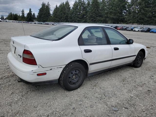 Photo 2 VIN: 1HGCD5529RA052728 - HONDA ACCORD DX 