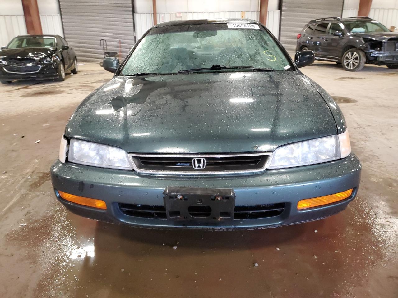 Photo 4 VIN: 1HGCD5535TA179525 - HONDA ACCORD 