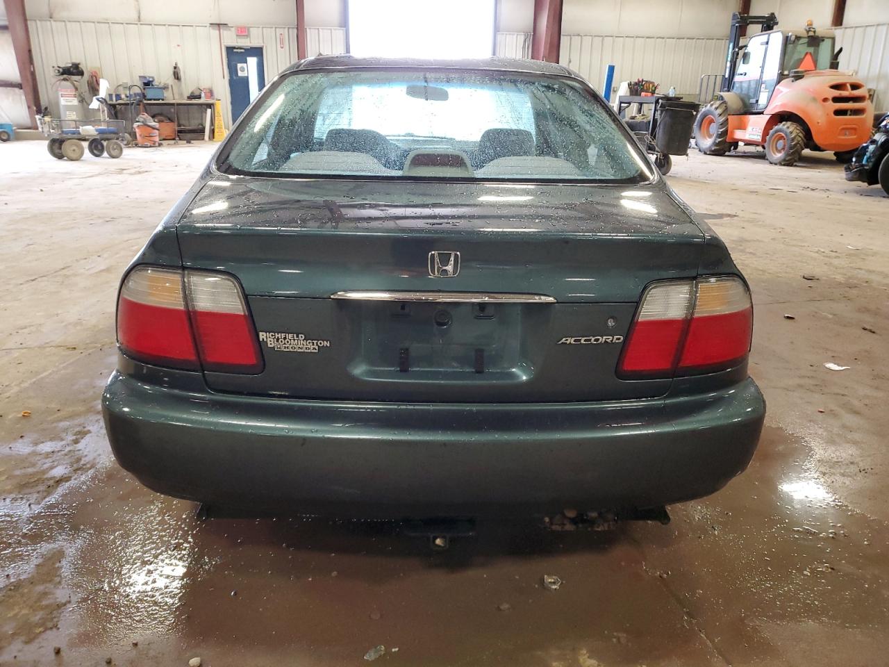 Photo 5 VIN: 1HGCD5535TA179525 - HONDA ACCORD 