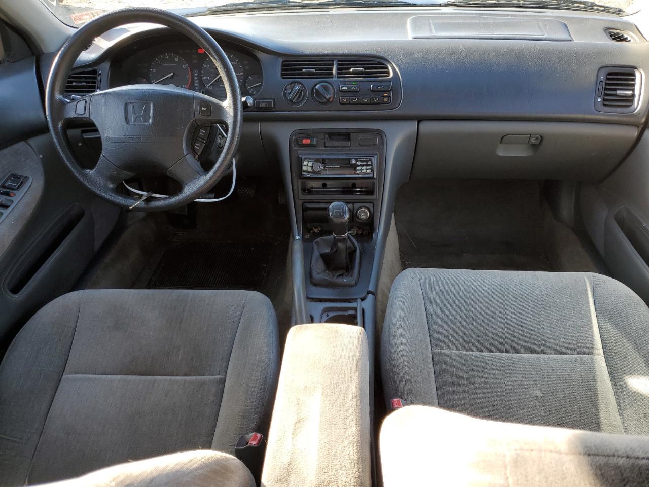 Photo 7 VIN: 1HGCD5537RA024029 - HONDA ACCORD 