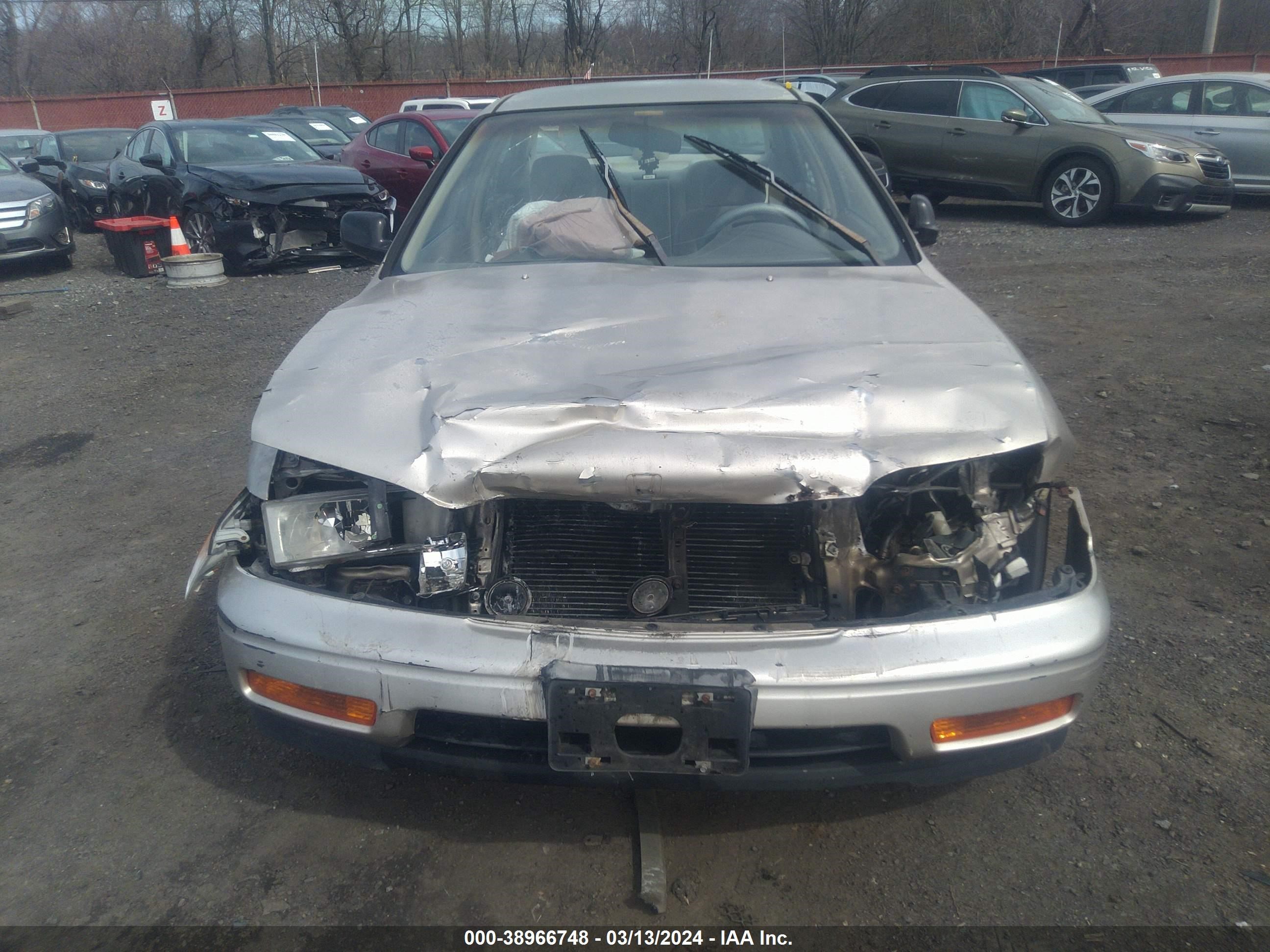 Photo 11 VIN: 1HGCD5538SA115669 - HONDA ACCORD 