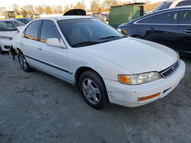 Photo 3 VIN: 1HGCD5538TA067396 - HONDA ACCORD LX 