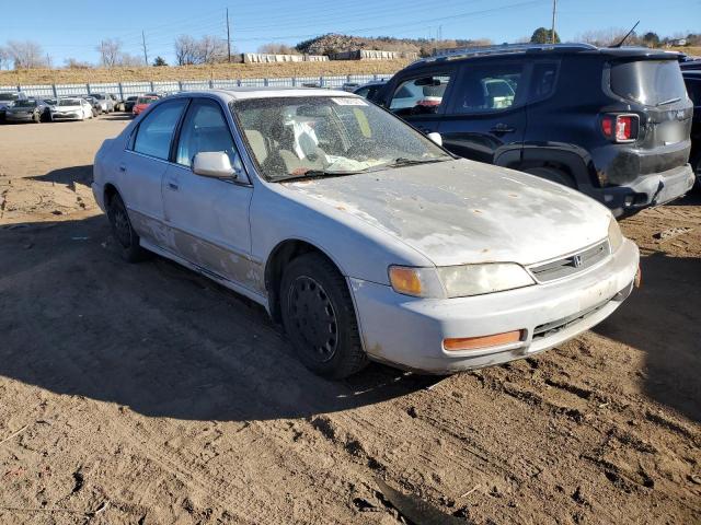 Photo 3 VIN: 1HGCD555XTA131150 - HONDA ACCORD 