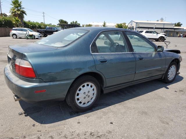 Photo 2 VIN: 1HGCD5561VA026105 - HONDA ACCORD 