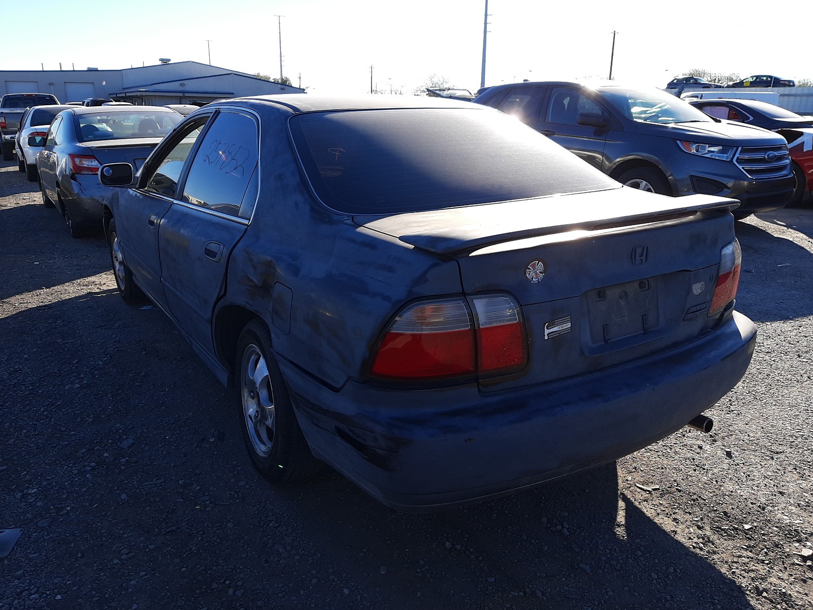 Photo 2 VIN: 1HGCD5600VA151042 - HONDA ACCORD SE 