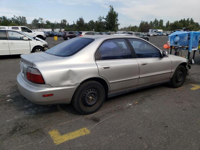 Photo 2 VIN: 1HGCD5600VA267650 - HONDA ACCORD SE 