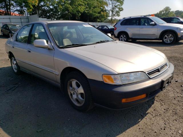 Photo 3 VIN: 1HGCD5602VA102487 - HONDA ACCORD 