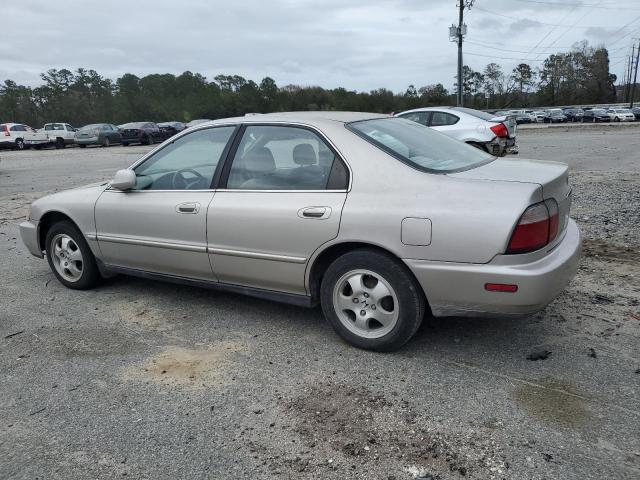 Photo 1 VIN: 1HGCD5602VA267908 - HONDA ACCORD 