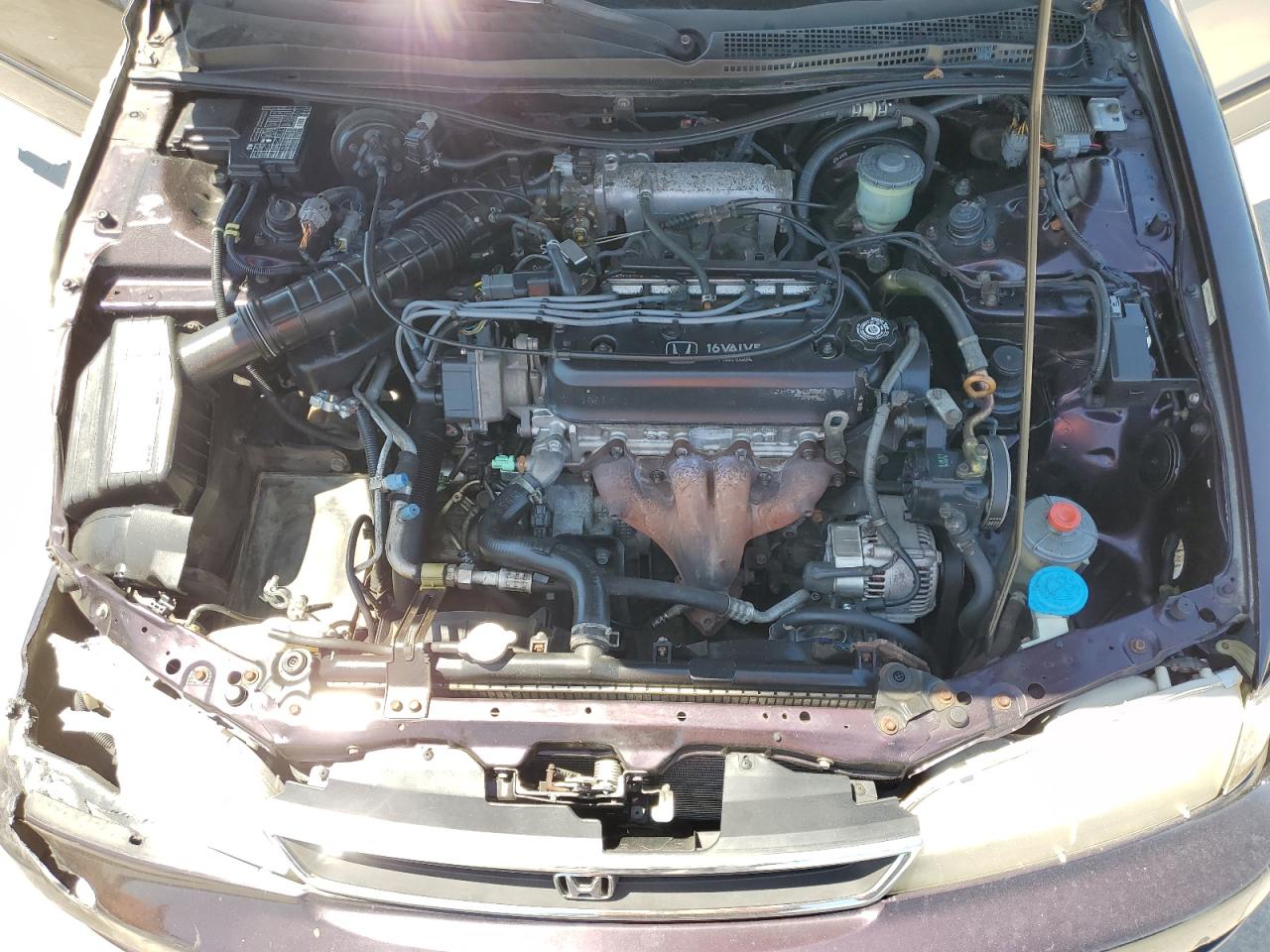 Photo 10 VIN: 1HGCD5603VA178767 - HONDA ACCORD 