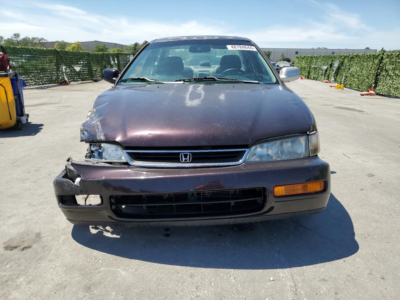 Photo 4 VIN: 1HGCD5603VA178767 - HONDA ACCORD 