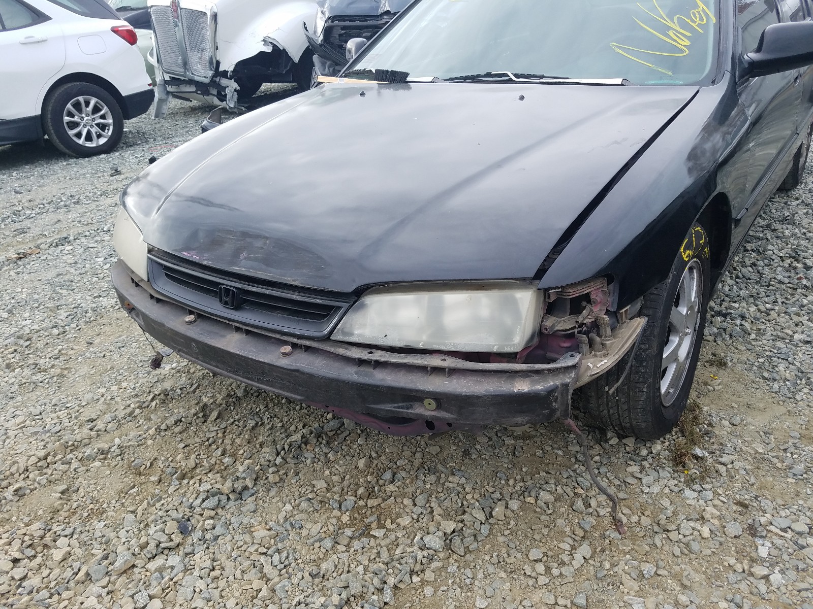 Photo 8 VIN: 1HGCD5604VA190278 - HONDA ACCORD SE 