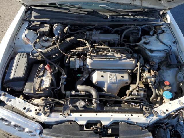 Photo 10 VIN: 1HGCD5604VA266498 - HONDA ACCORD 