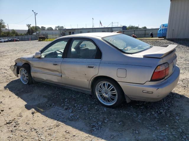 Photo 1 VIN: 1HGCD5606VA241909 - HONDA ACCORD SE 