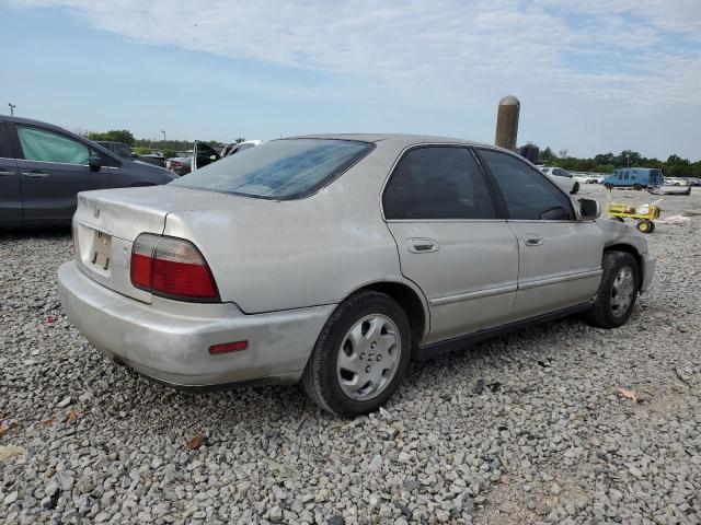 Photo 2 VIN: 1HGCD560XVA164185 - HONDA ACCORD SE 