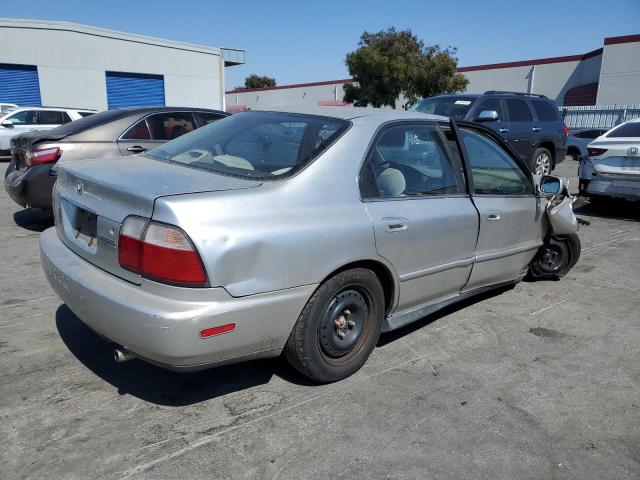 Photo 2 VIN: 1HGCD560XVA209514 - HONDA ACCORD 