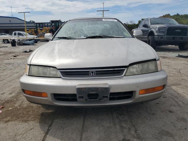 Photo 4 VIN: 1HGCD560XVA272709 - HONDA ACCORD SE 